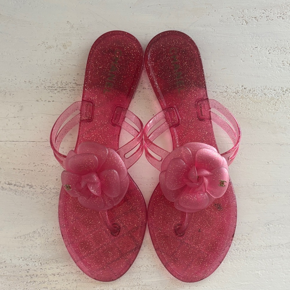 CHANEL Pink Glitter Sandals